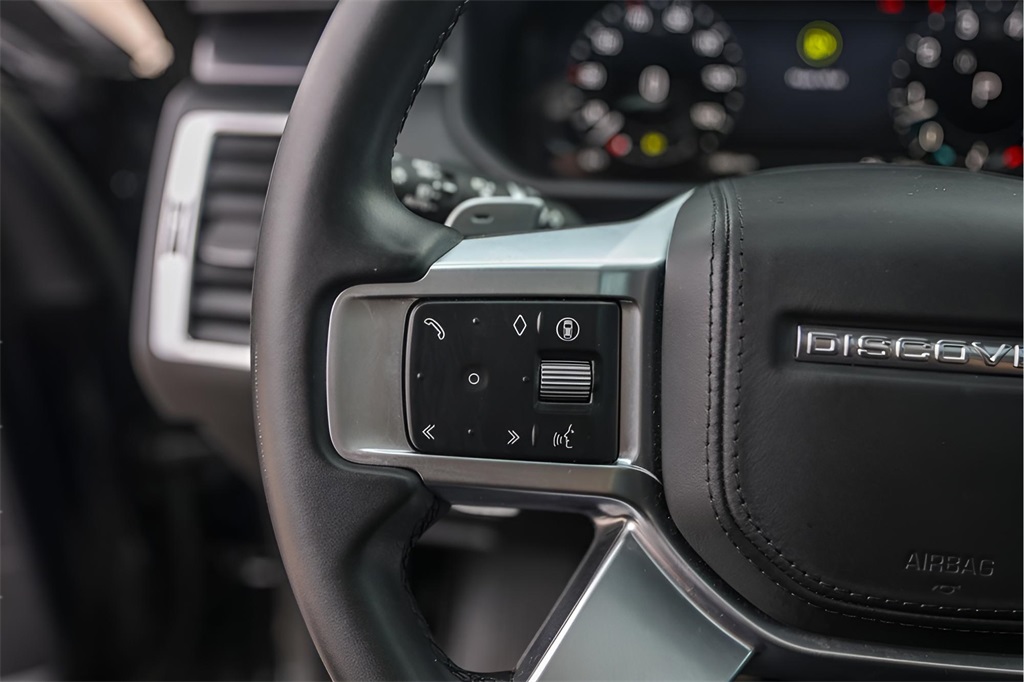 Used Car 2024 Land Rover Discovery  Metropolitan Edition For Sale Under $70,000 In Austin, Texas