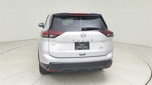2024 Nissan Rogue SV - 5