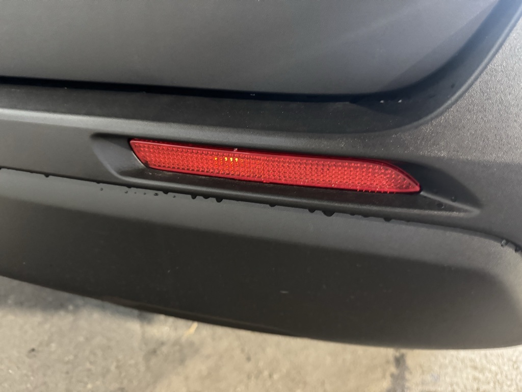 Thumbnail: 2025 Toyota RAV4 - 21