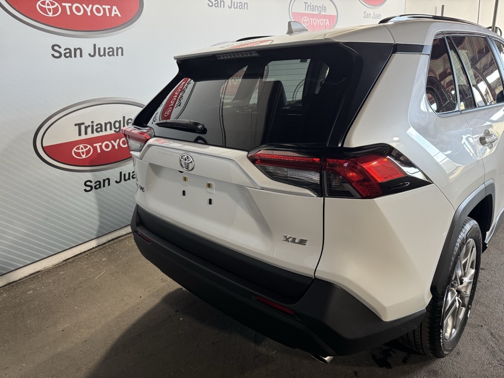 Thumbnail: 2025 Toyota RAV4 - 25