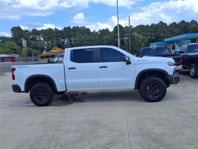 2024 Chevrolet Silverado 1500 ZR2 photo 2
