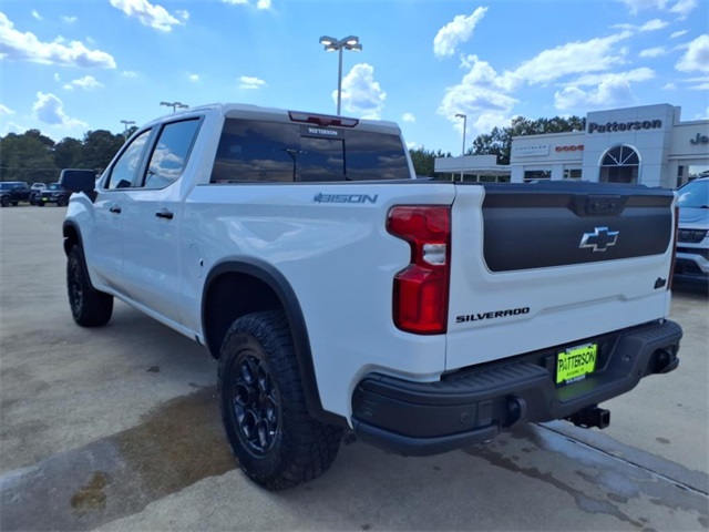 2024 Chevrolet Silverado 1500 ZR2 photo 3