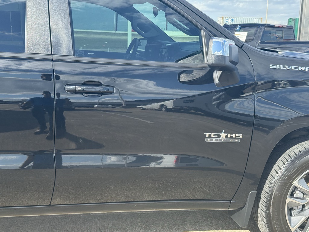 2021 Chevrolet Silverado 1500 LT Black at Classic Chevrolet Galveston