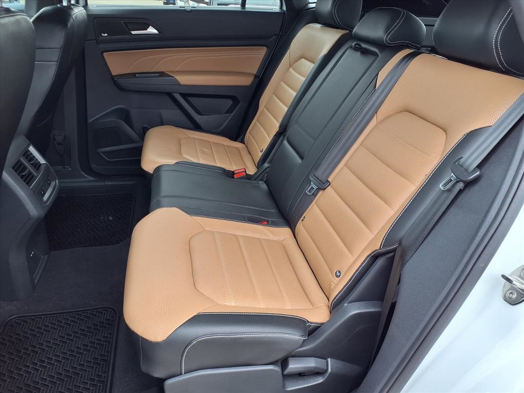 2022 Volkswagen Atlas Cross Sport 3.6L V6 SEL Premium R-Line White at DeMontrond Auto Country