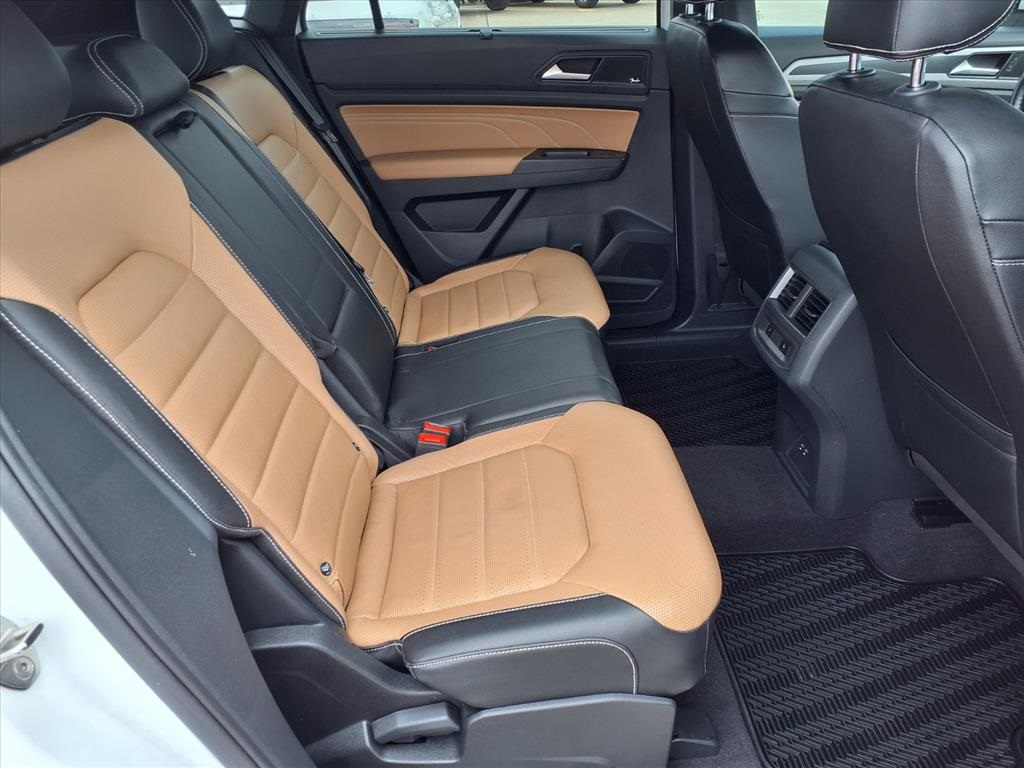 2022 Volkswagen Atlas Cross Sport 3.6L V6 SEL Premium R-Line White at DeMontrond Auto Country