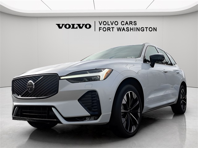 2026 Volvo XC60 Plus's photo