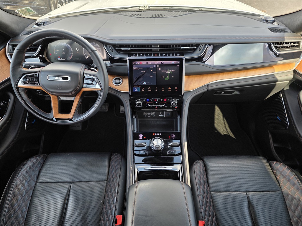 2023 Jeep Grand Cherokee Summit White at Ultimate Motorsports