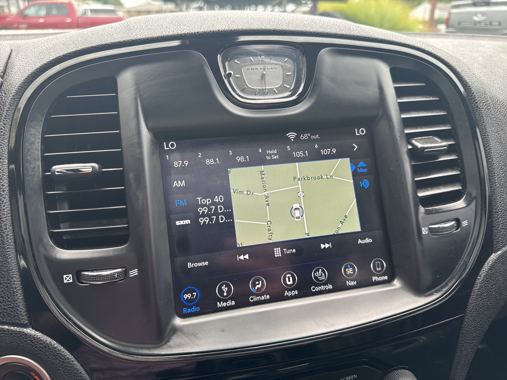2019 Chrysler 300 S photo 15