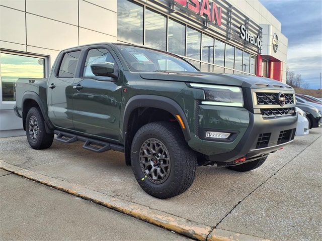 2026 Nissan Frontier PRO-4X Crew Cab 4WD
