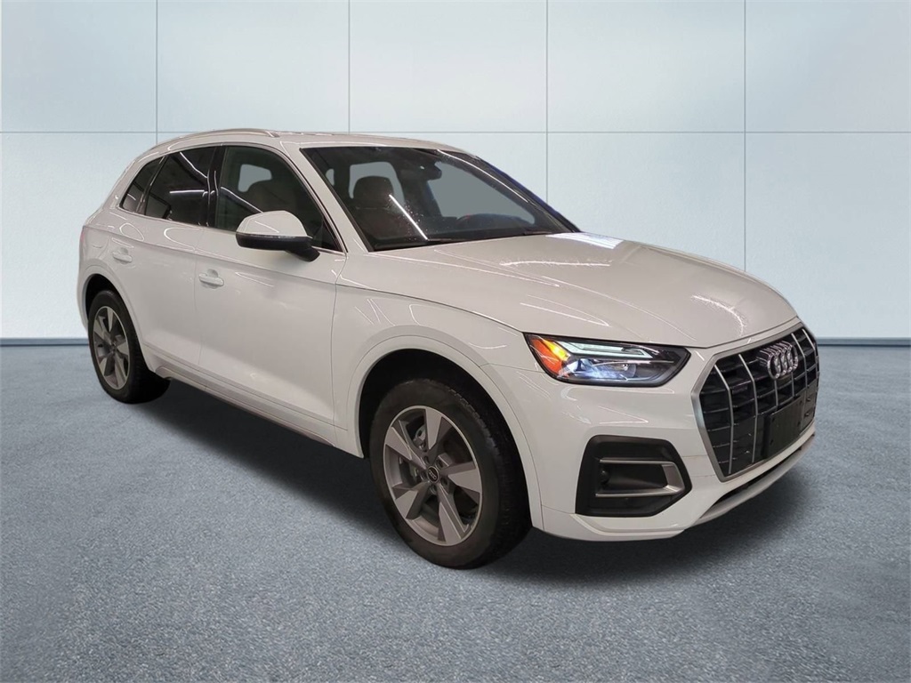 2022 Audi Q5 quattro Premium Plus 40 TFSI