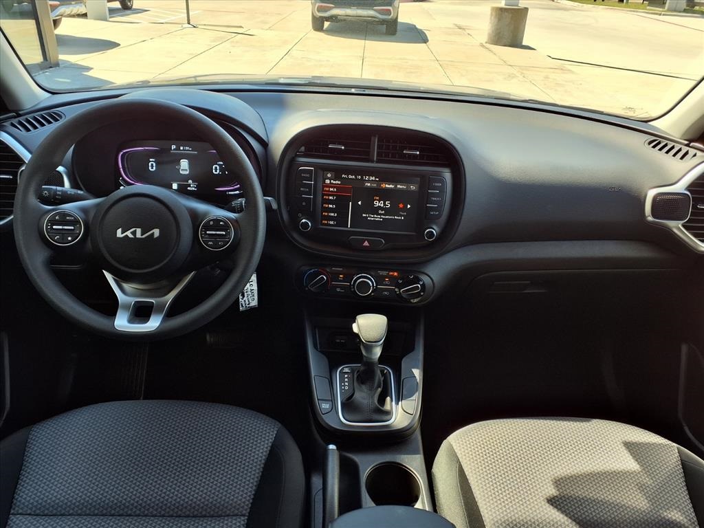 2025 Kia Soul LX - 4