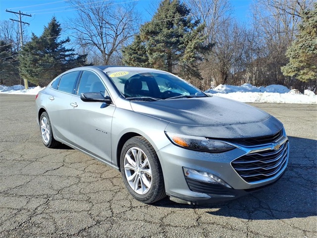 2023 Chevrolet Malibu LT with 1LT FWD