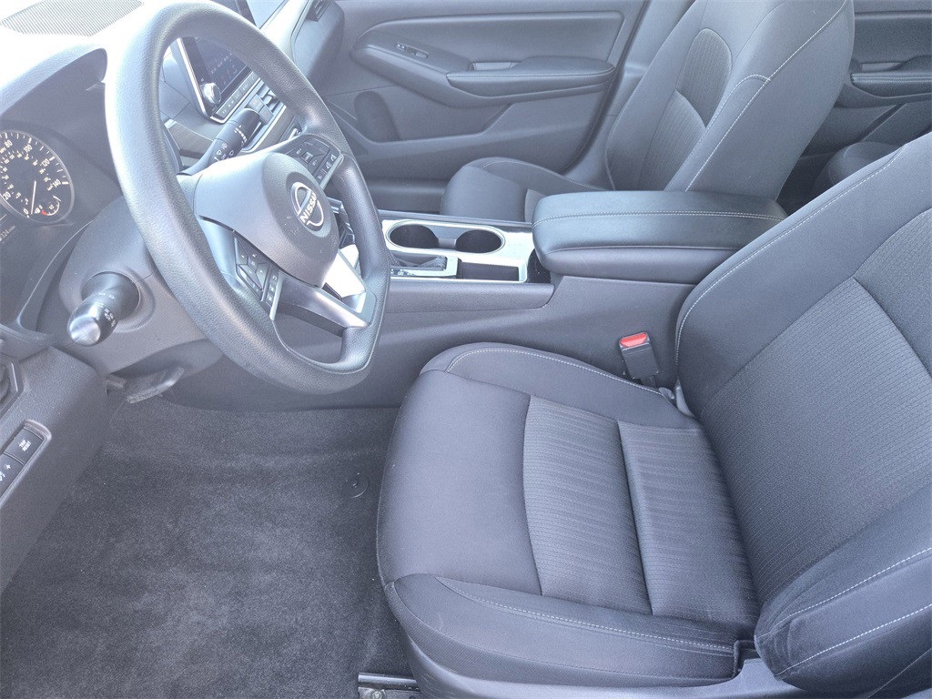 2024 Nissan Altima 2.5 SV - 11