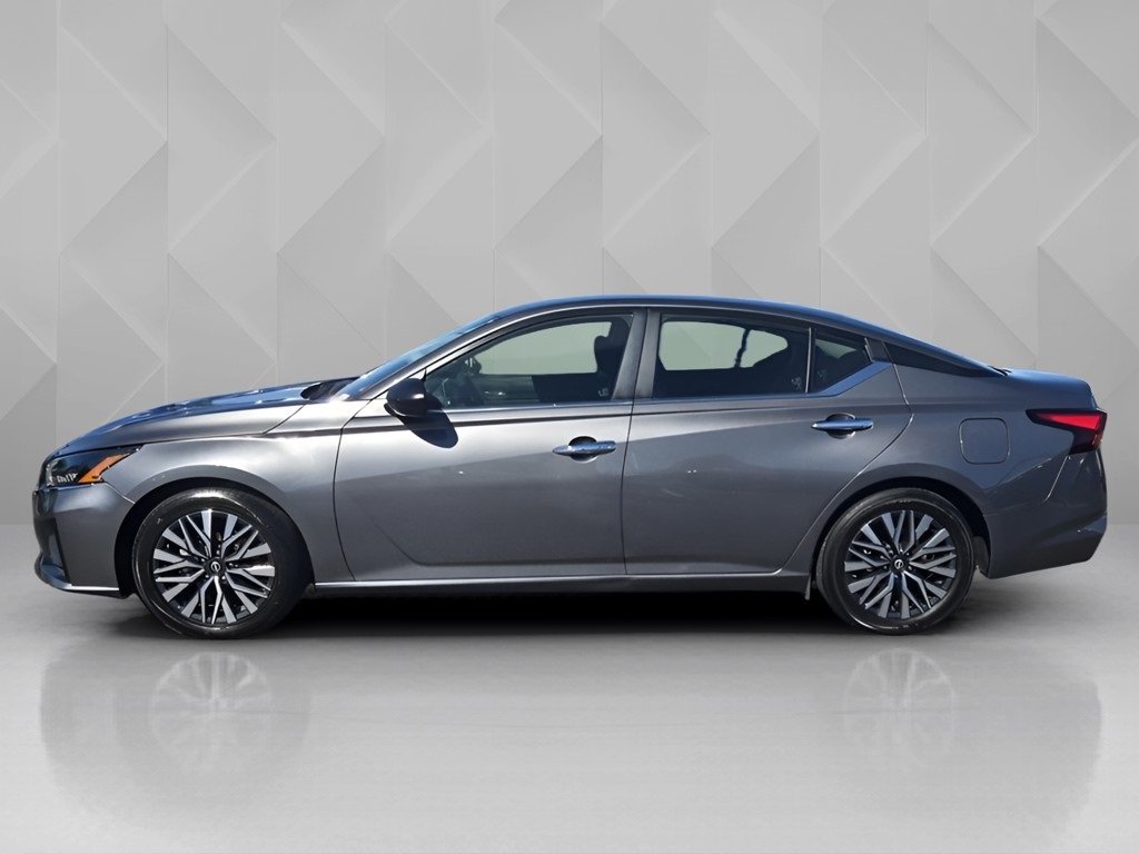 2024 Nissan Altima 2.5 SV - 3