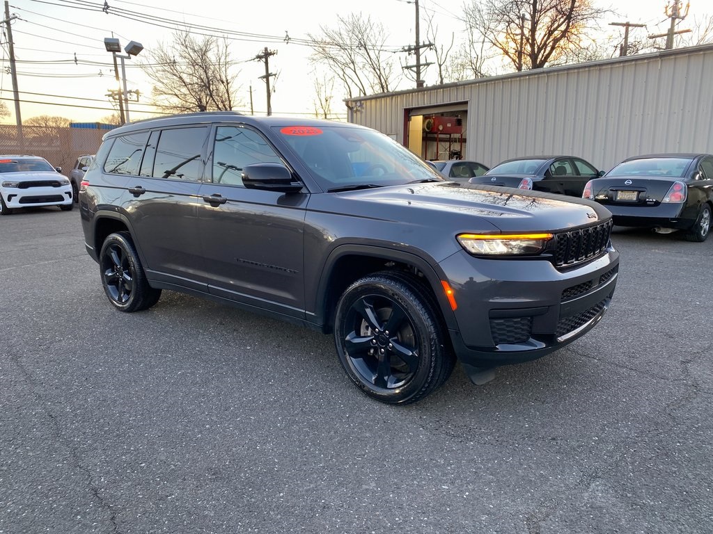 2023 Jeep Grand Cherokee L Altitude RWD