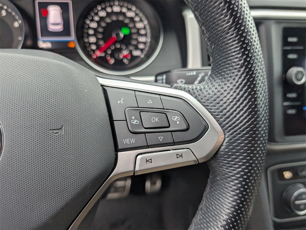 2021 Volkswagen Atlas Cross Sport 3.6L V6 SE w/Technology R-Line  at DeMontrond Auto Country