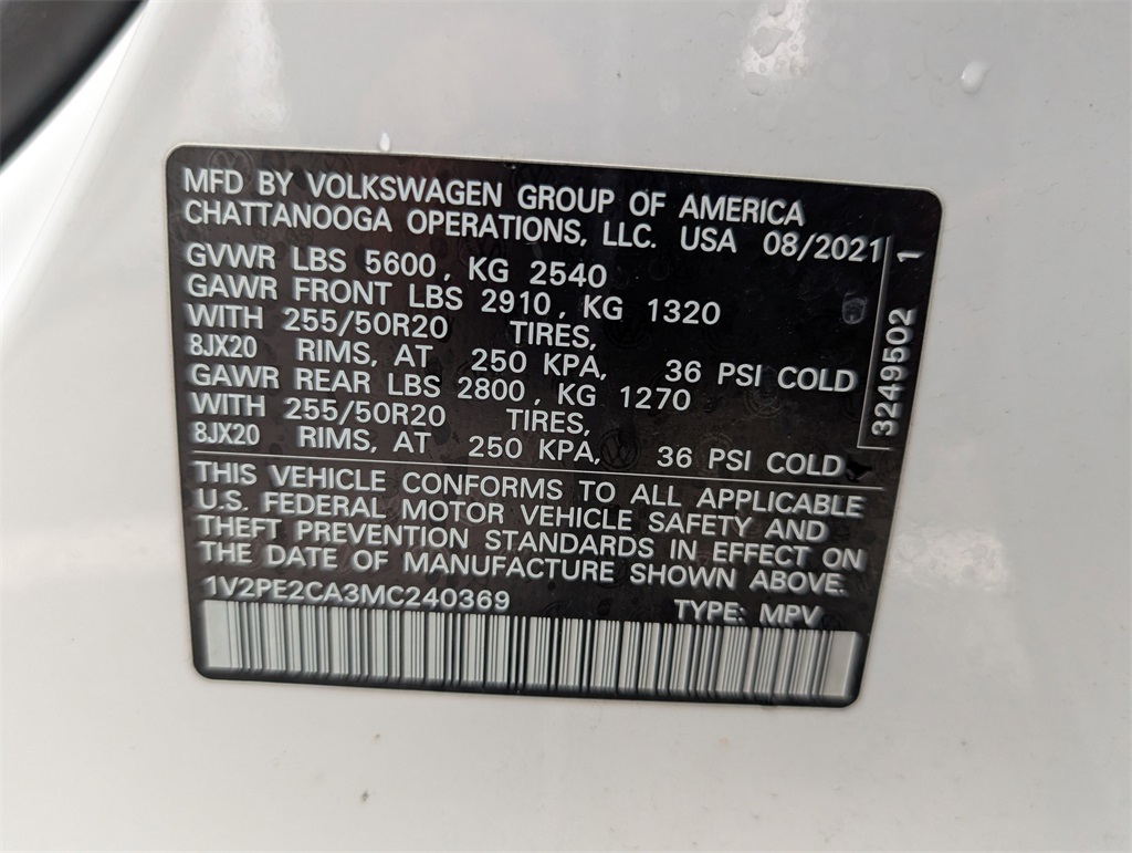 2021 Volkswagen Atlas Cross Sport 3.6L V6 SE w/Technology R-Line  at DeMontrond Auto Country