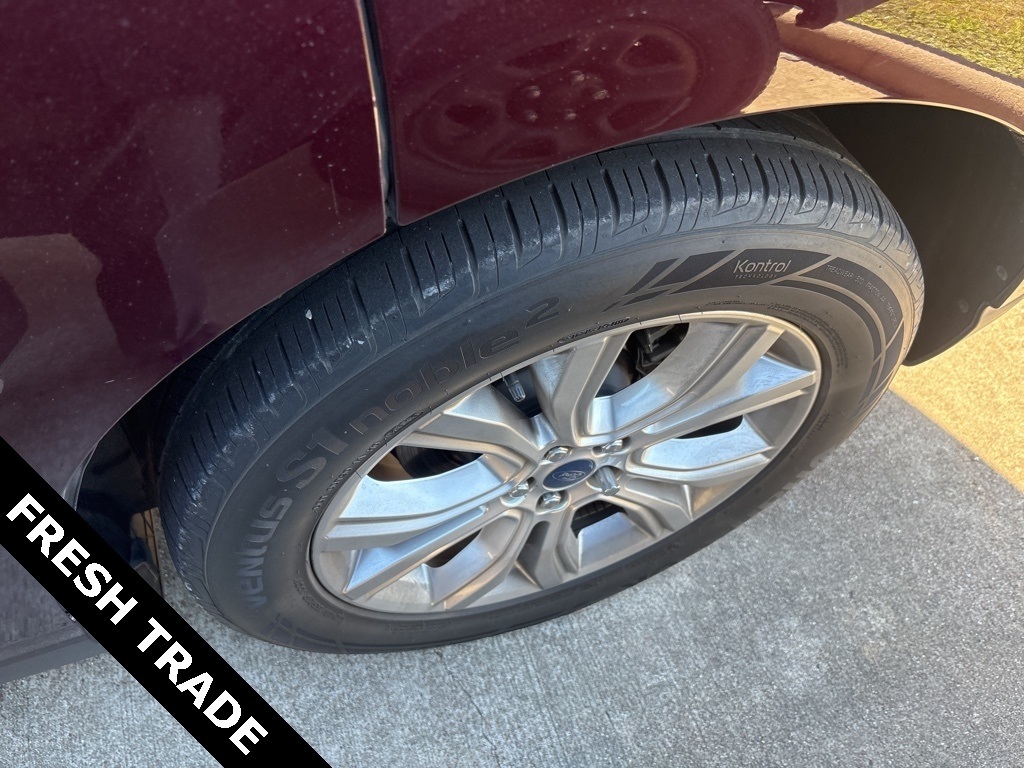 2020 Ford Edge Titanium Red at Community Honda