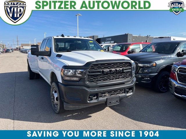 Bright White Clearcoat 2024 RAM 3500 Pickup Truck Four-Wheel Drive 8-Speed Automatic