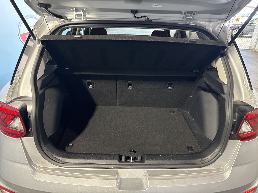 Thumbnail: 2025 Hyundai Venue - 21