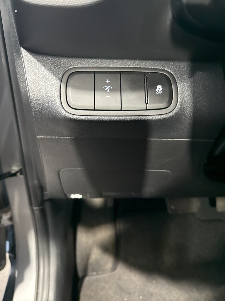 Thumbnail: 2025 Hyundai Venue - 31