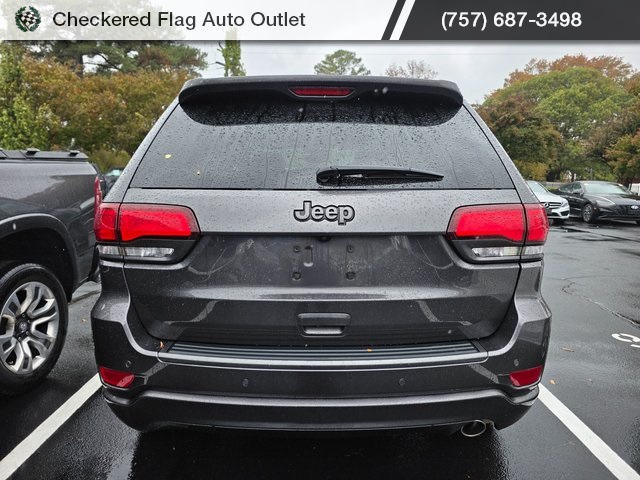 2021 Jeep Grand Cherokee Anniversary Edition photo 4