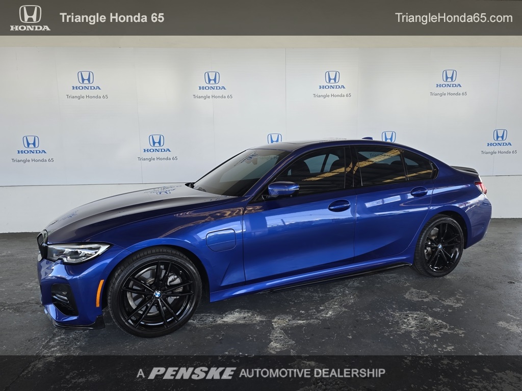 Thumbnail: 2021 BMW 3 Series - 1