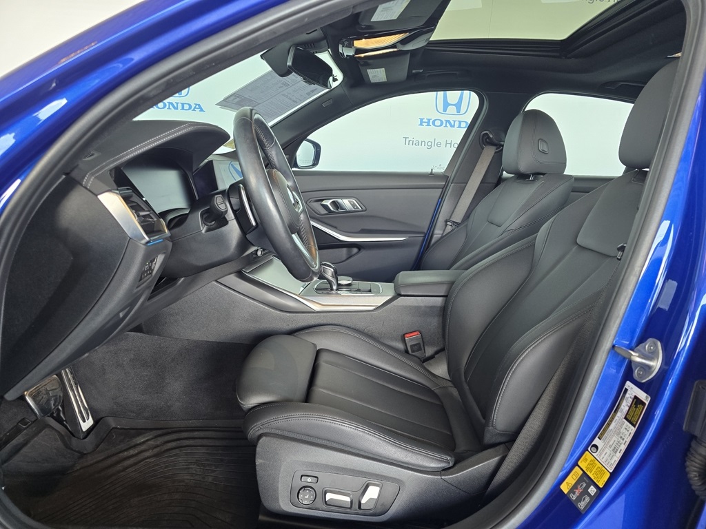 Thumbnail: 2021 BMW 3 Series - 10