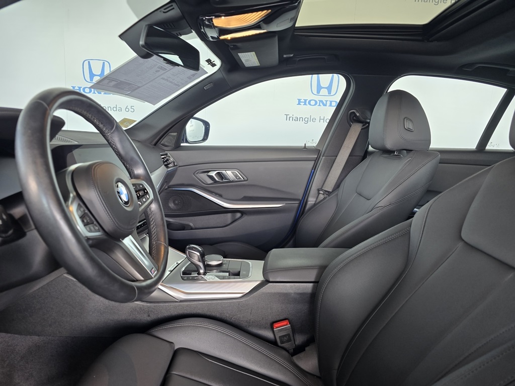 Thumbnail: 2021 BMW 3 Series - 12