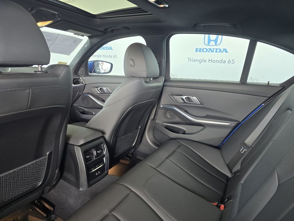 Thumbnail: 2021 BMW 3 Series - 17