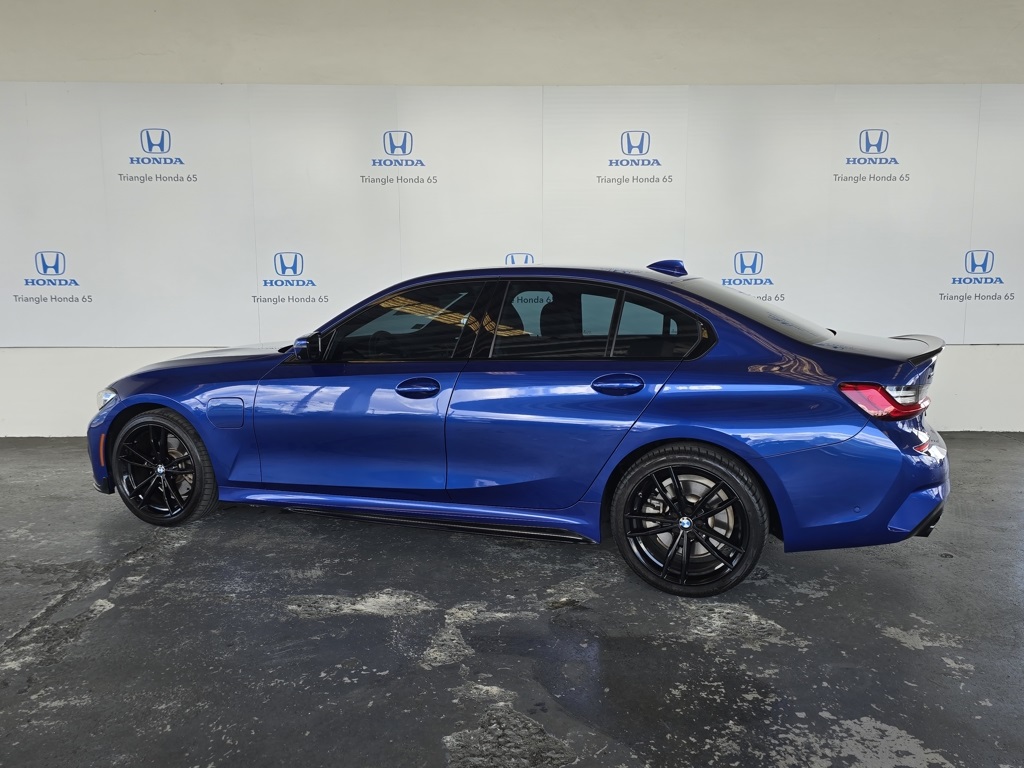 Thumbnail: 2021 BMW 3 Series - 4