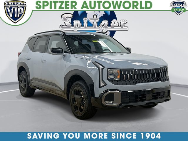 Pale Gray 2027 Kia Seltos SUV / Crossover All-Wheel Drive Continuously Variable Transmission
