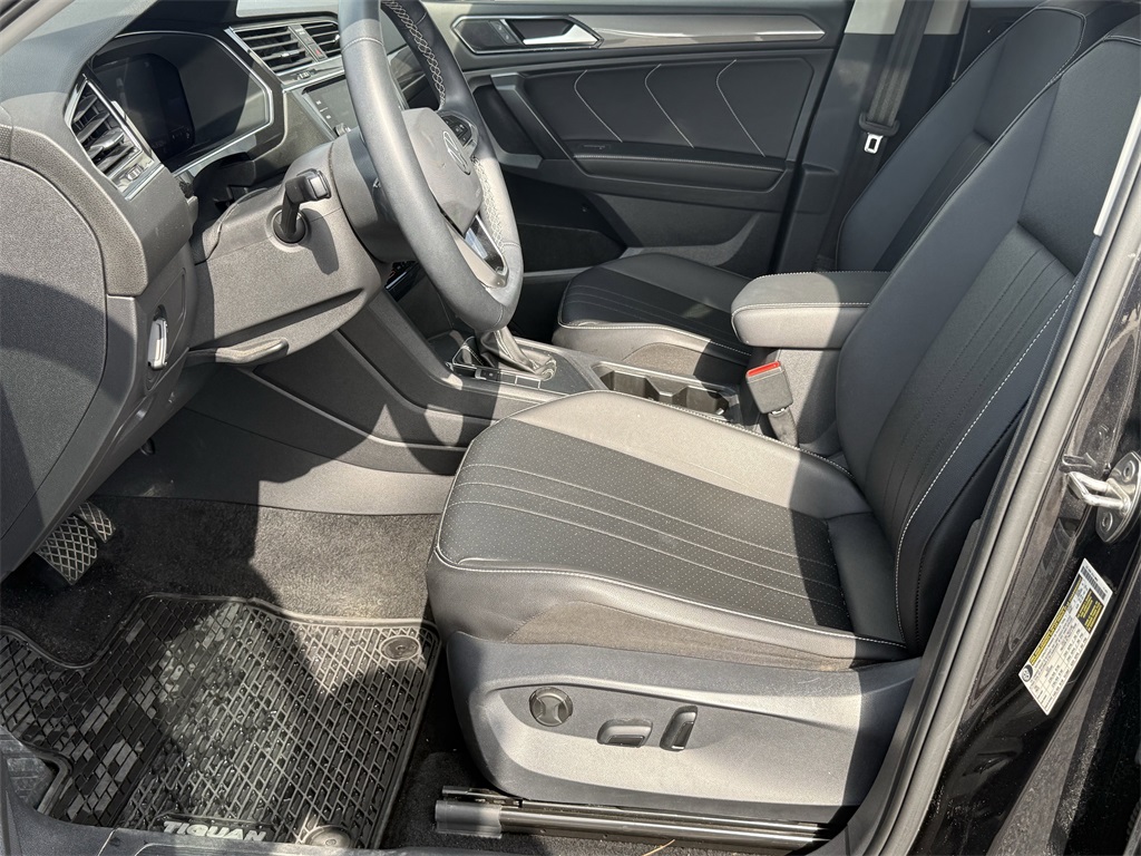 2022 Volkswagen Tiguan 2.0T SE Black at Durrett Motor Company