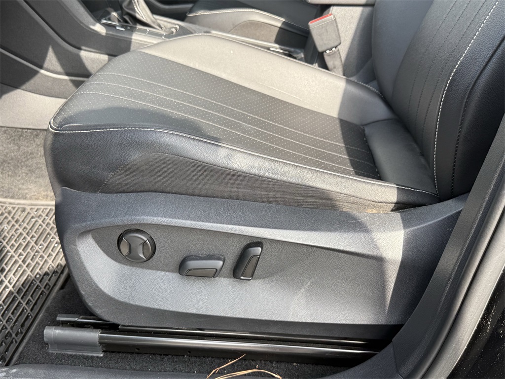 2022 Volkswagen Tiguan 2.0T SE Black at Durrett Motor Company