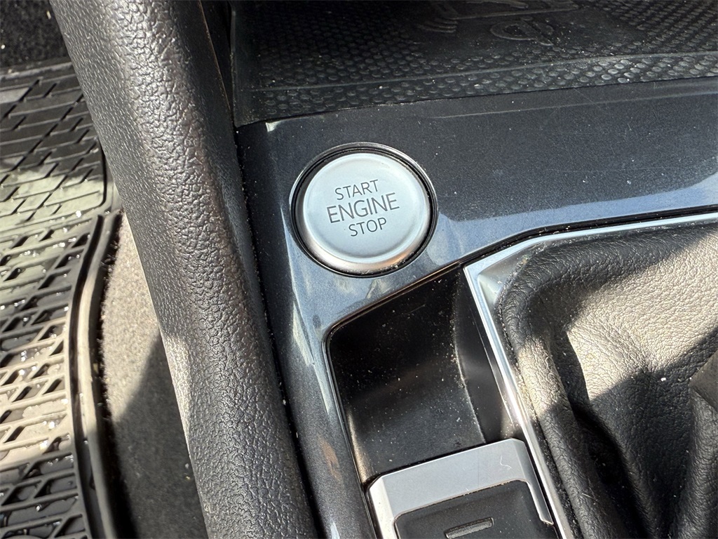 2022 Volkswagen Tiguan 2.0T SE Black at Durrett Motor Company