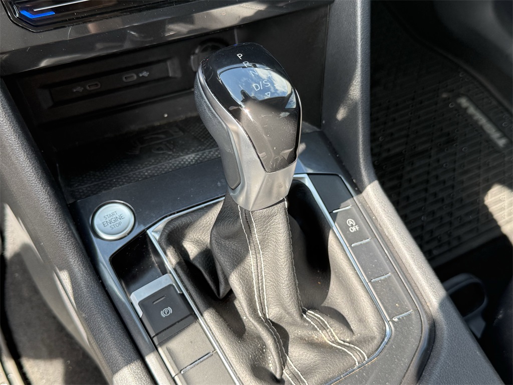 2022 Volkswagen Tiguan 2.0T SE Black at Durrett Motor Company