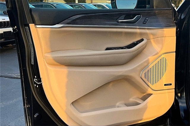 Used 2023 Jeep Grand Cherokee For Sale in Gloucester, MA