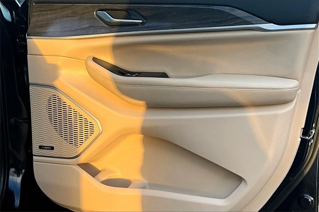 Used 2023 Jeep Grand Cherokee For Sale in Gloucester, MA