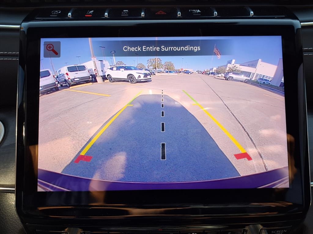 2023 Jeep Grand Cherokee Overland - 4