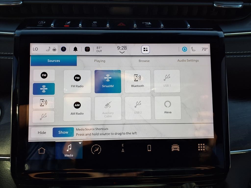 2023 Jeep Grand Cherokee Overland - 6