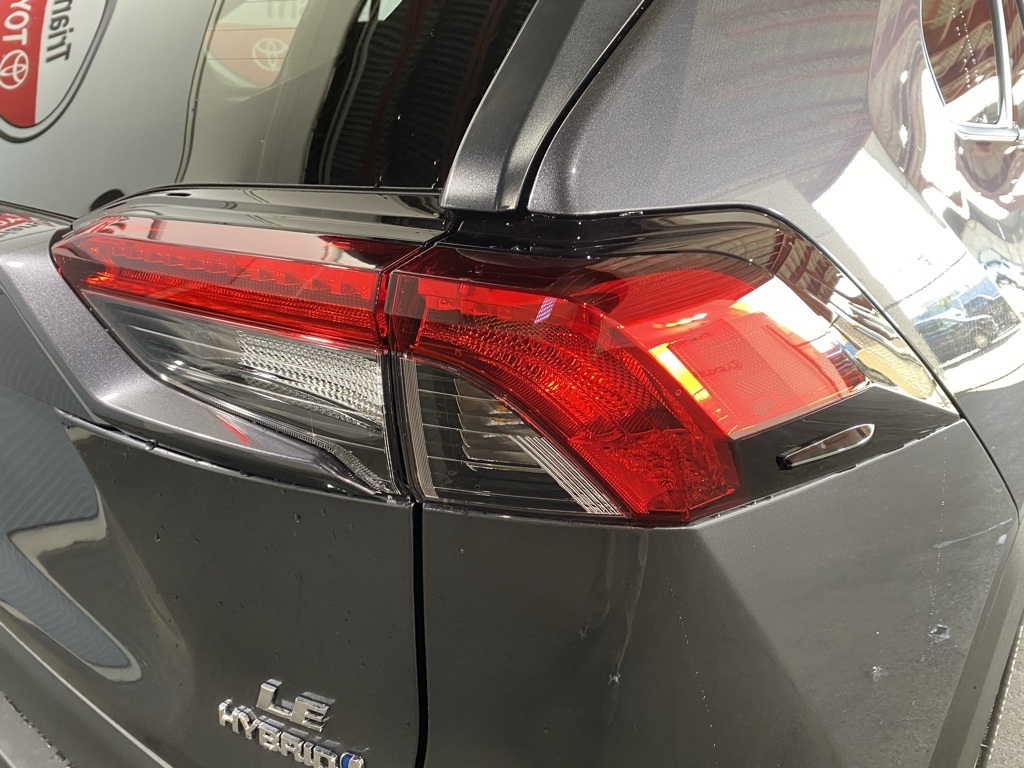 Thumbnail: 2025 Toyota RAV4 - 14