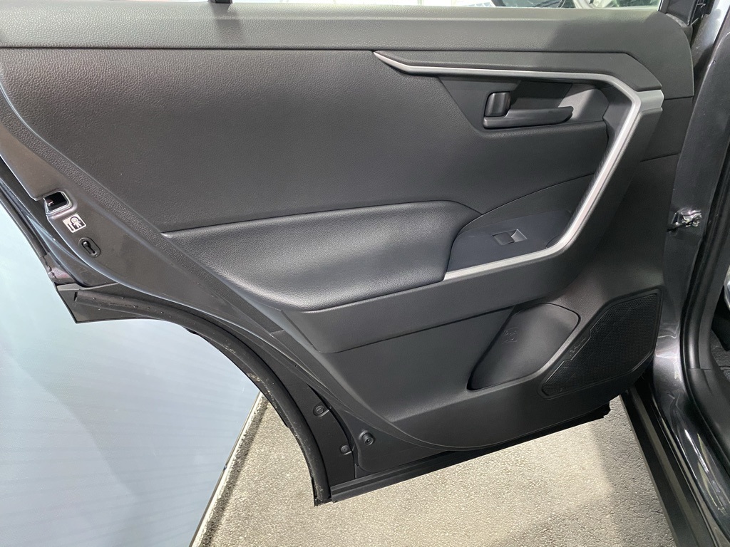 Thumbnail: 2025 Toyota RAV4 - 22