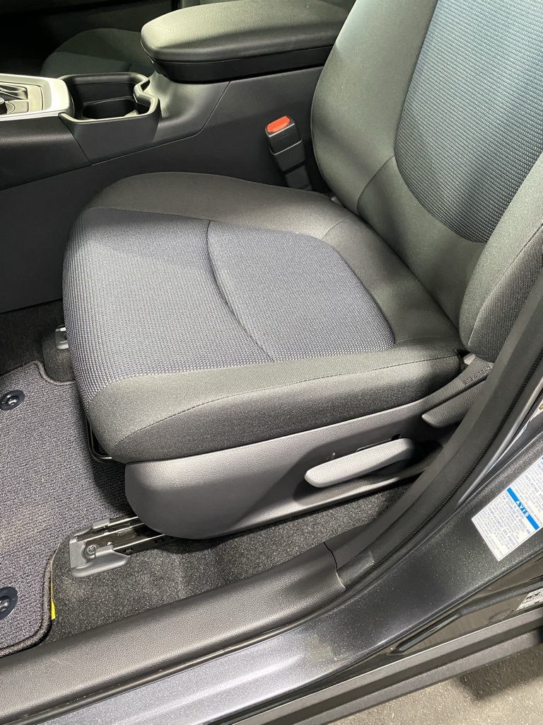 Thumbnail: 2025 Toyota RAV4 - 29