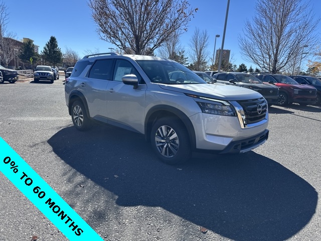 2025 Nissan Pathfinder SL