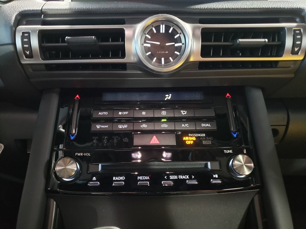 Thumbnail: 2025 Lexus IS - 22