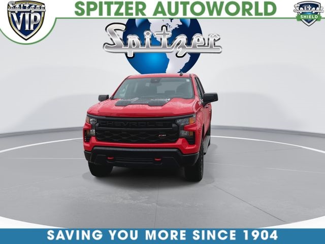 View vehicle photo 4