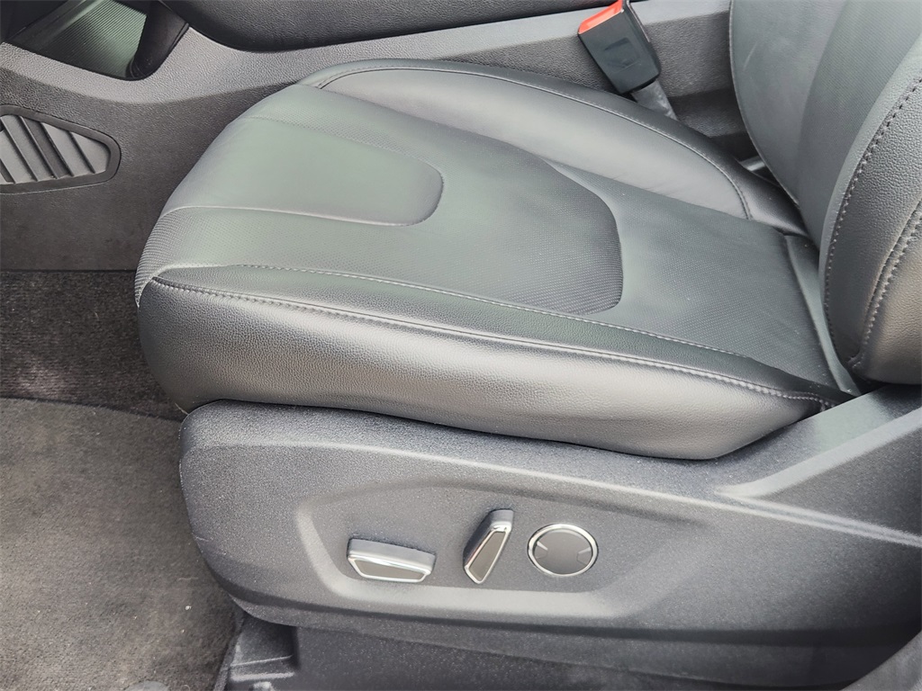 2017 Ford Edge Titanium Red at Autostrade