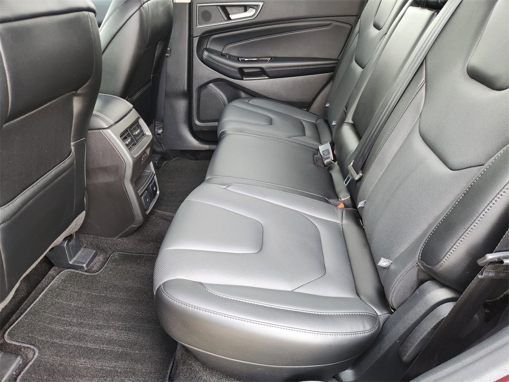 2017 Ford Edge Titanium Red at Autostrade