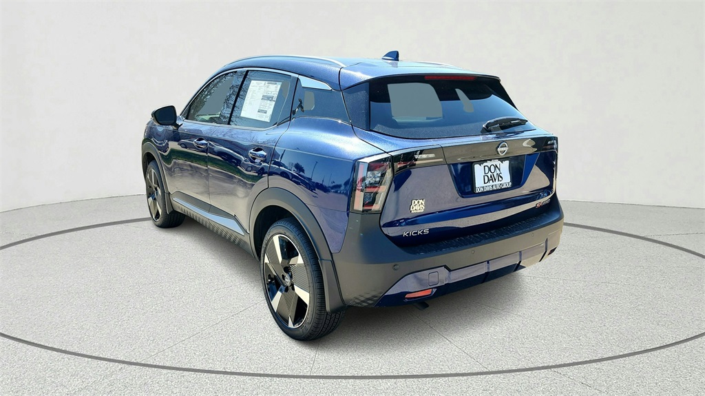 2025 Nissan Kicks