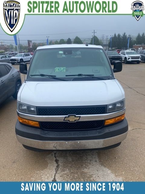 Summit White 2020 Chevrolet Express 3500 LT Extended RWD Van Rear-Wheel Drive 6-Speed Automatic Overdrive